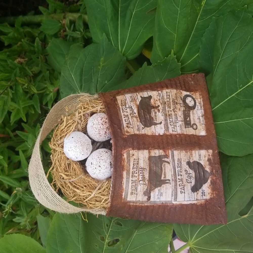 Sold!!Rusted bird nest farmhouse style